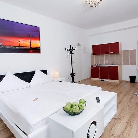 Hotel Design Apart Дюссельдорф Номер фото